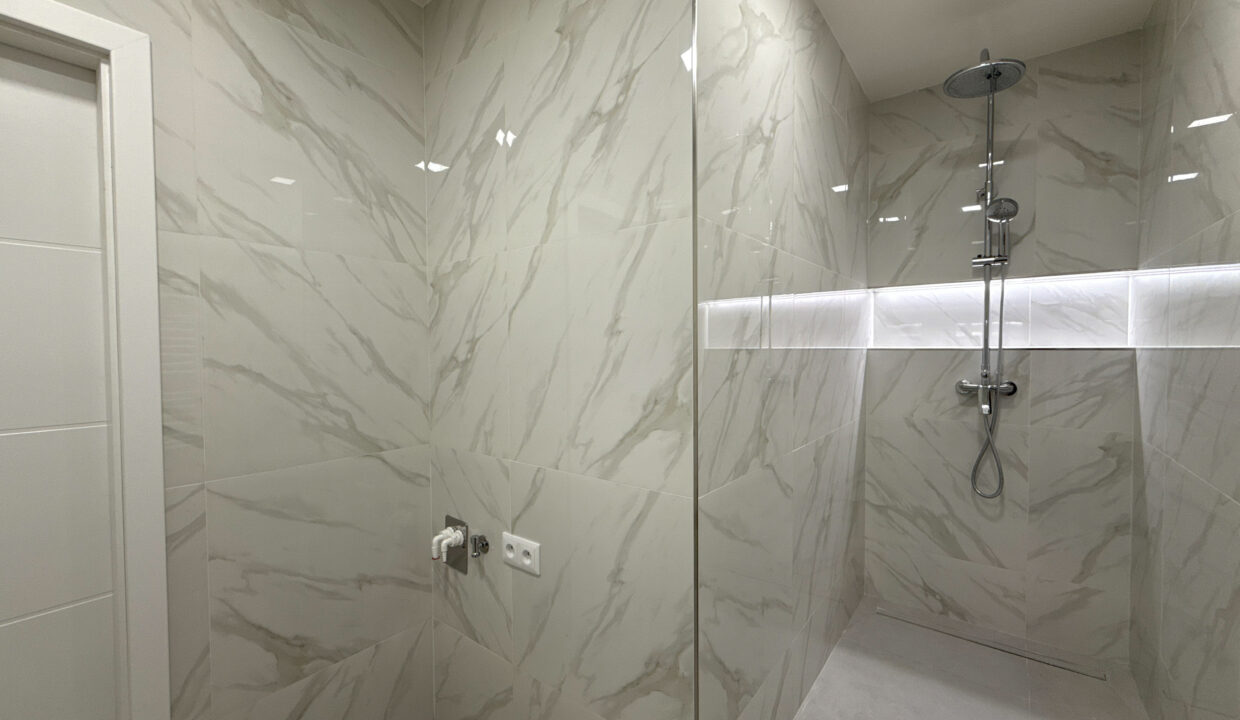 DJI_20250706_185918_941