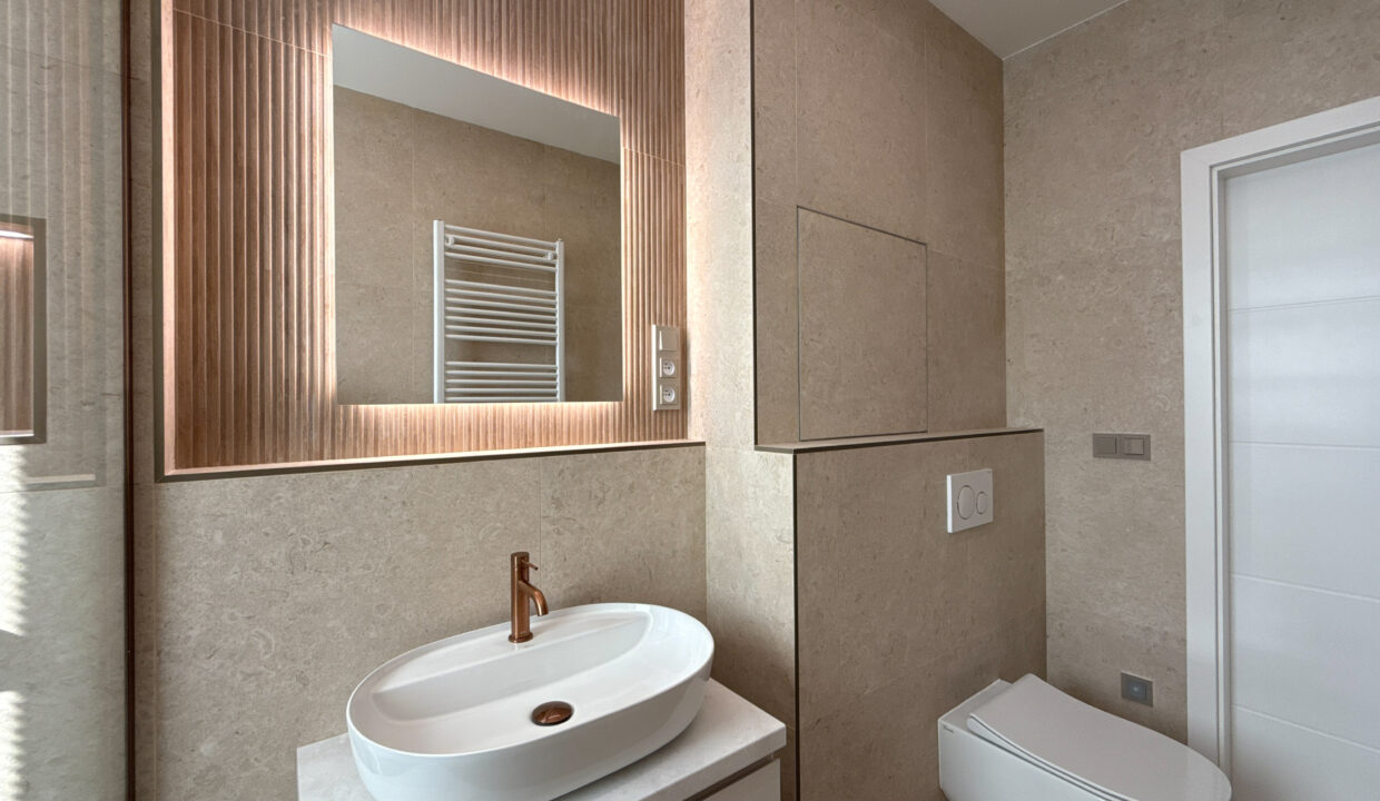 DJI_20250806_160625_058