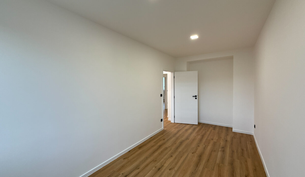 DJI_20250912_173905_455