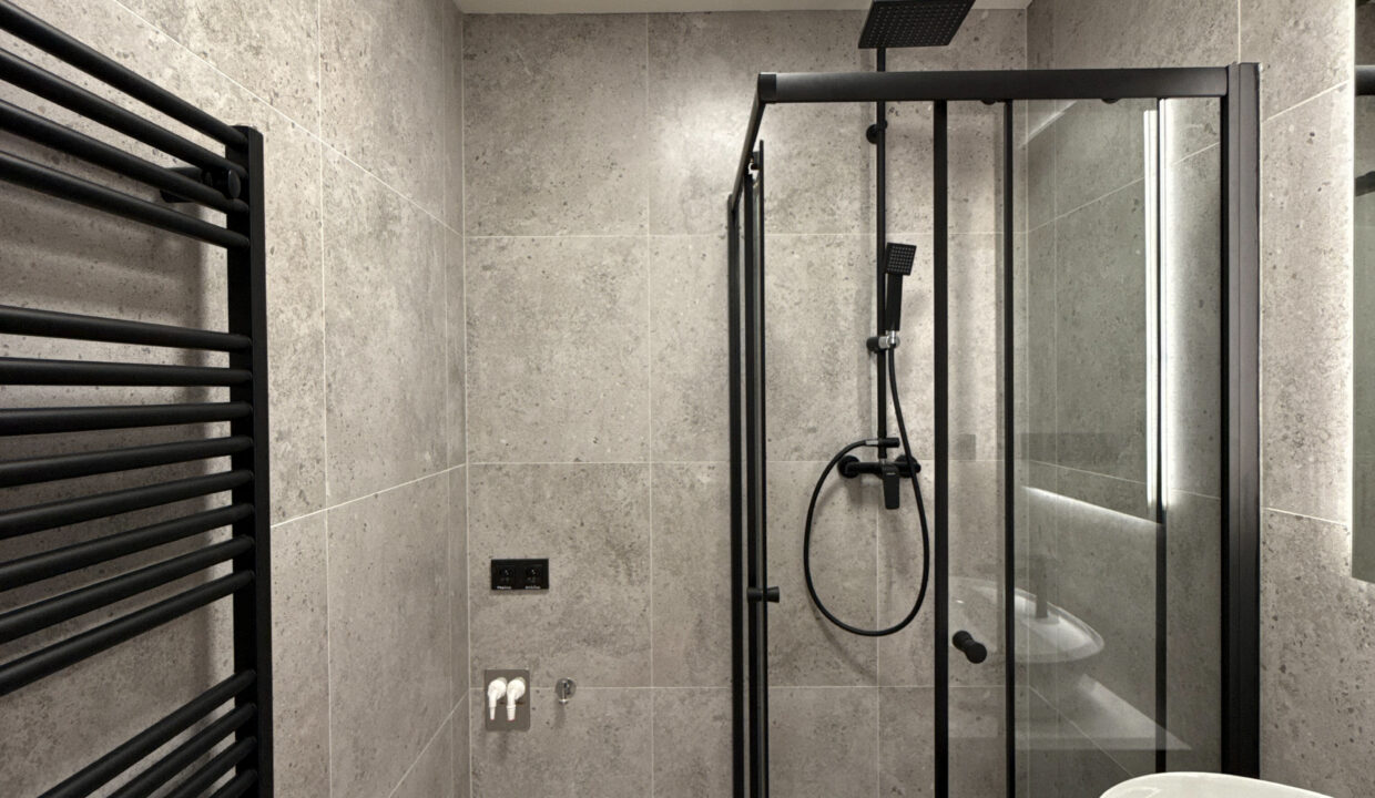 DJI_20250912_174533_358