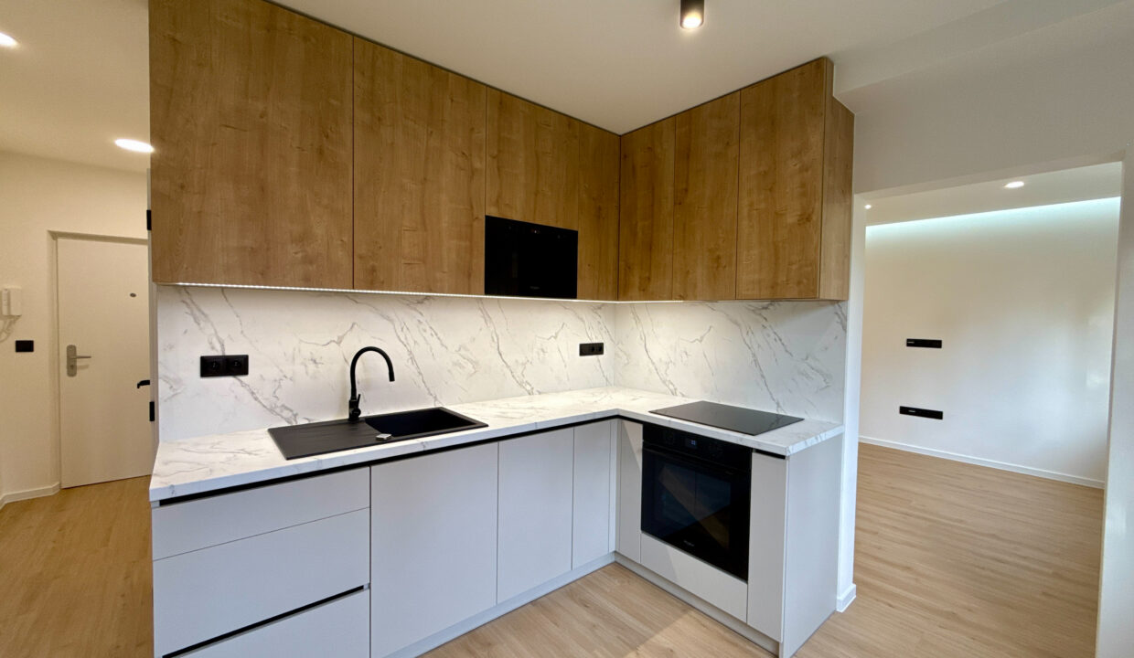 DJI_20250928_170422_048