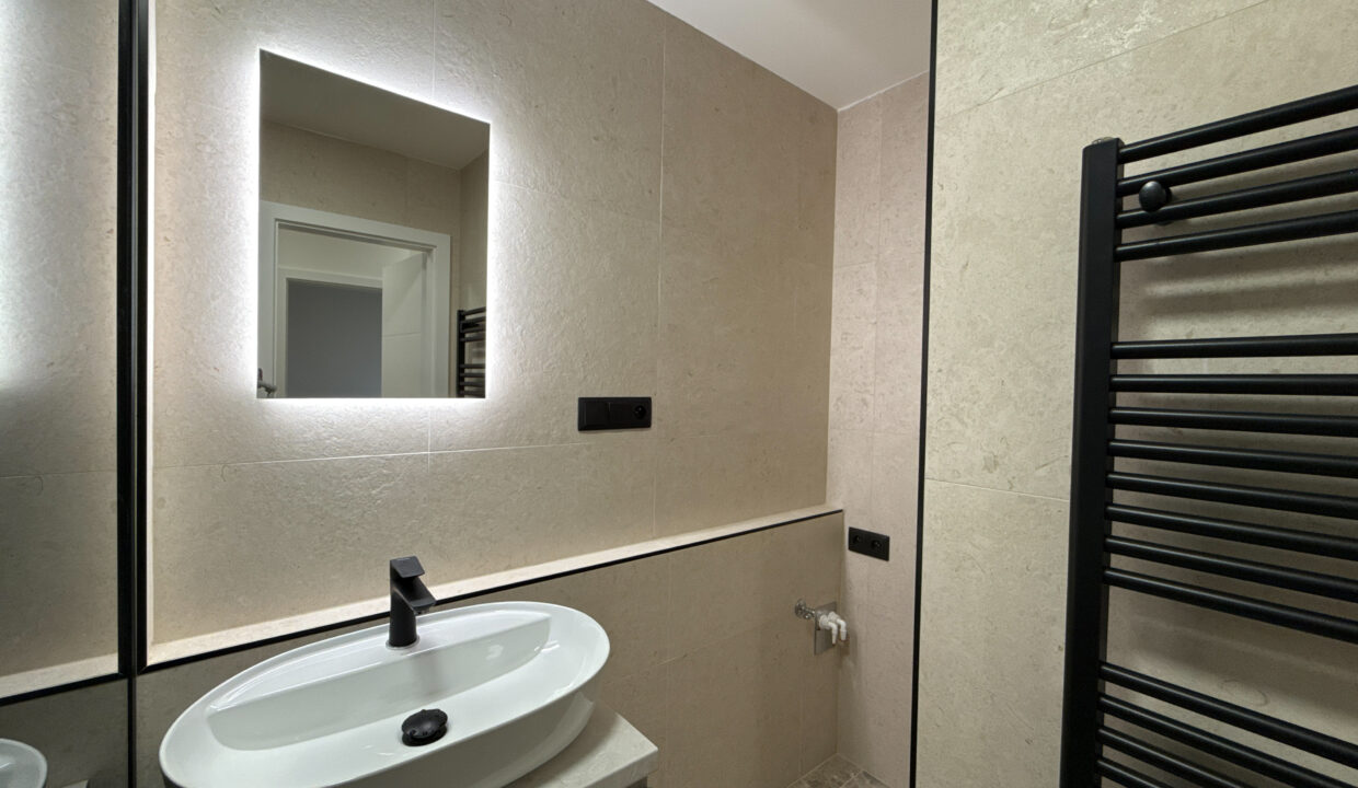 DJI_20250928_171418_686