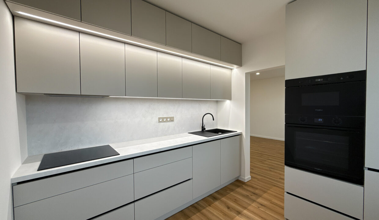 DJI_20251009_092304_281