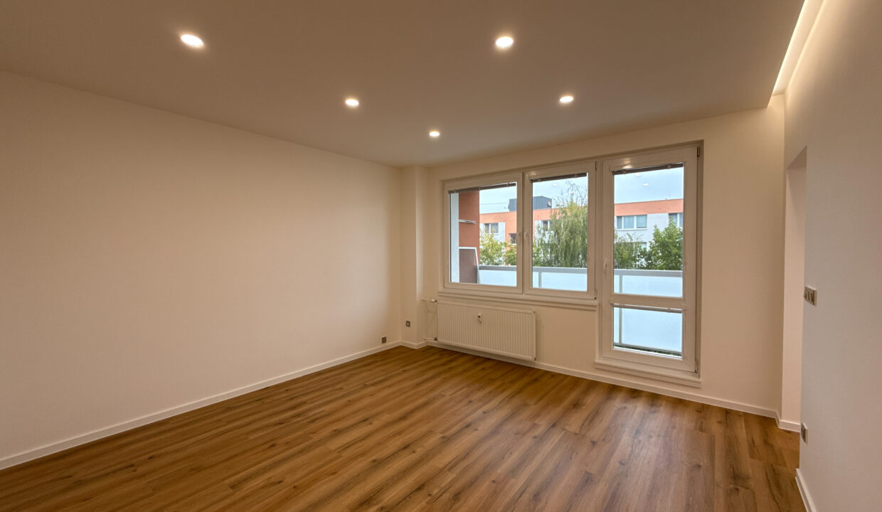 DJI_20251009_092735_048