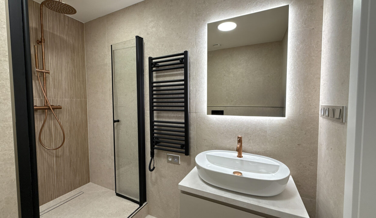 DJI_20251009_093656_894