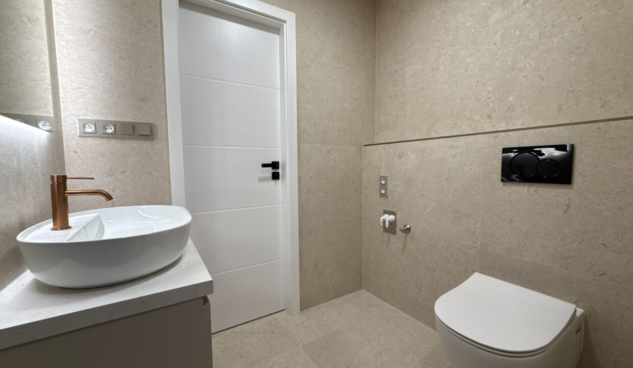 DJI_20251009_093903_990